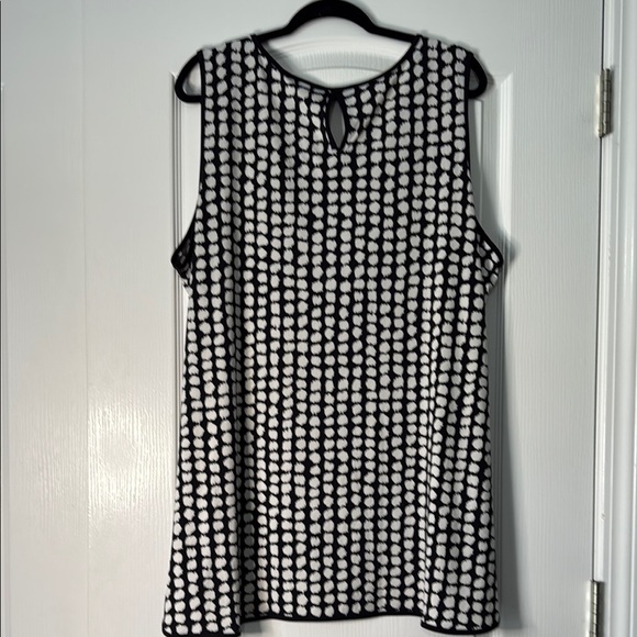 Susan Graver Black and White Dot Tank Top - Picture 2 of 2